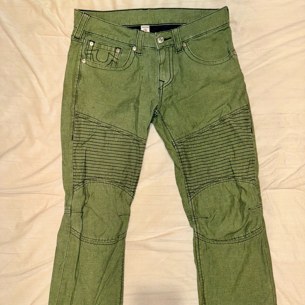 True Religion Men’s Moto style vintage straight jeans